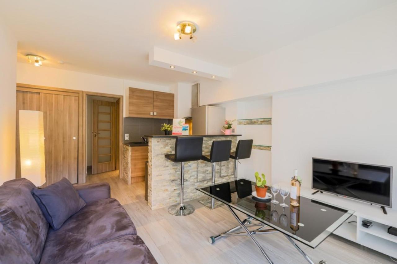 Suede 2 Ap4208 By Riviera Homes Apartment *